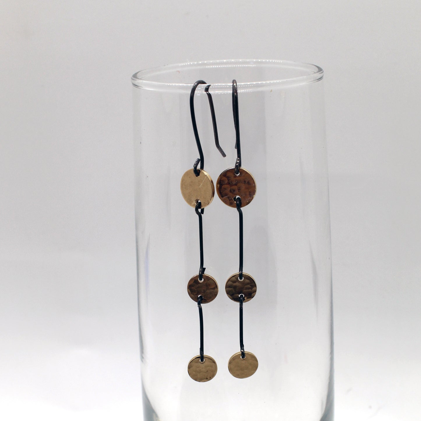 Tres Dark Link Disk Earrings image 2