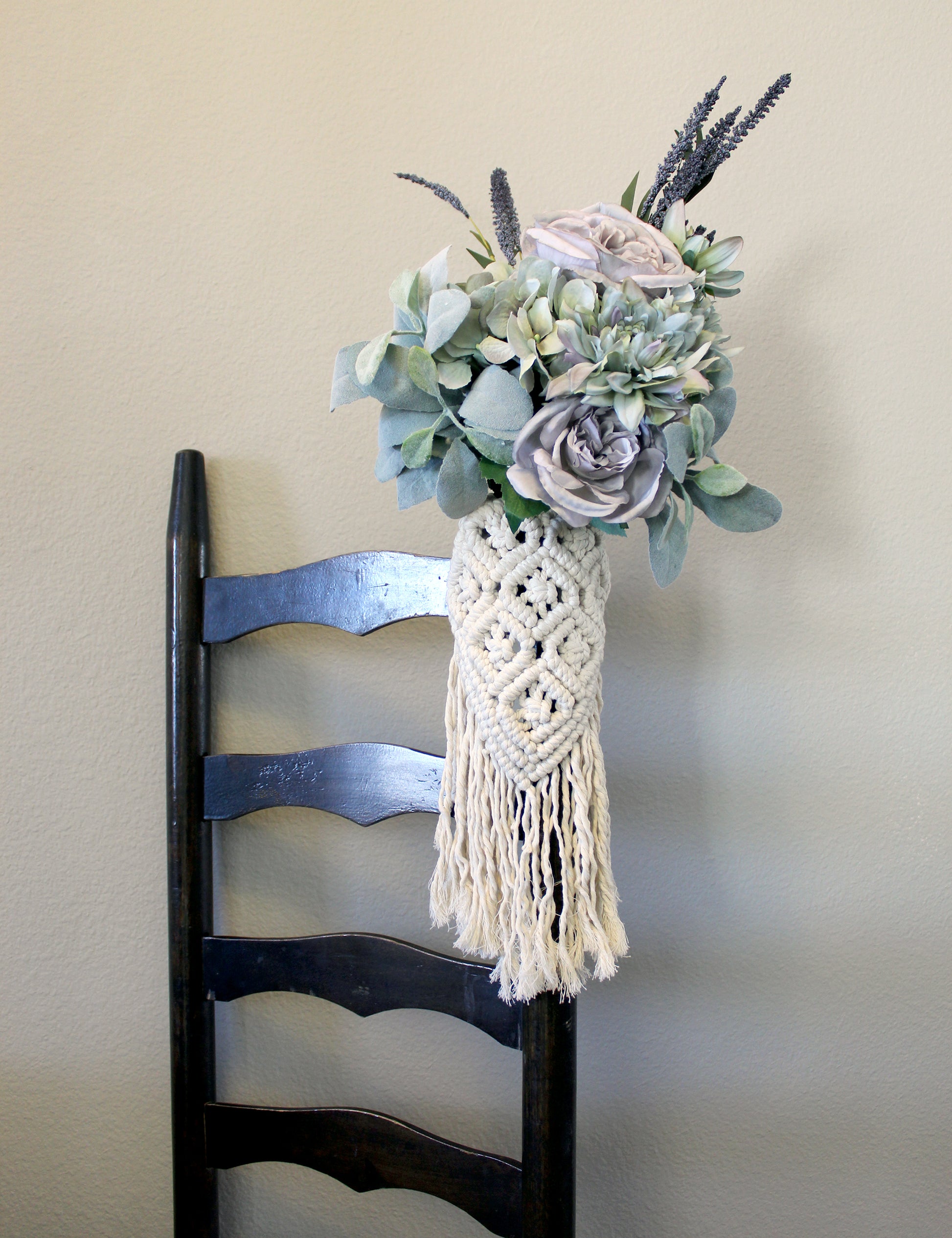 Forget Me Knots Diamond V Bouquet Wrap image 0