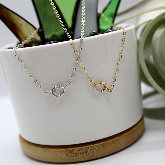 Love Knot image 0