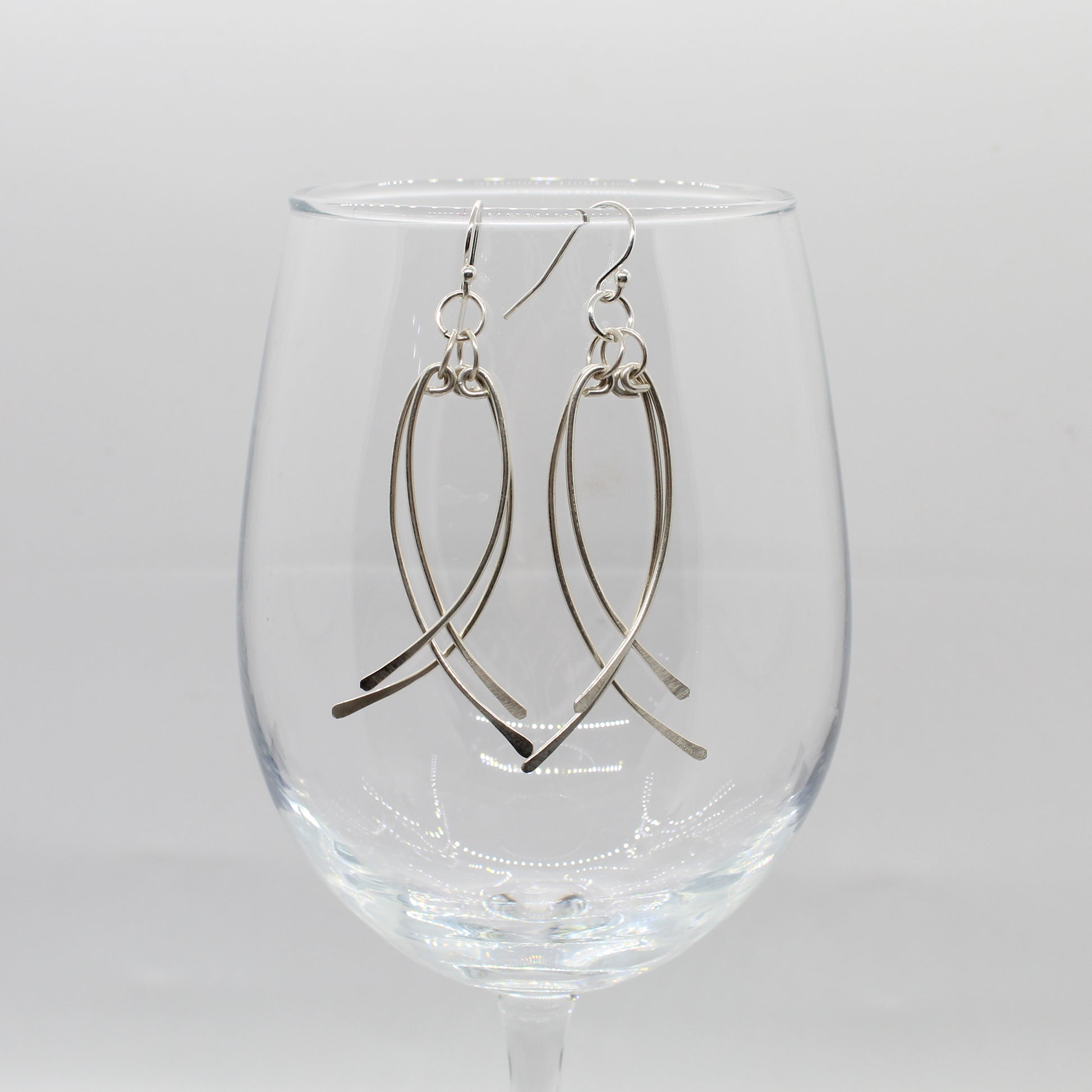 Andi Small Dancing Dangle Fish image 1