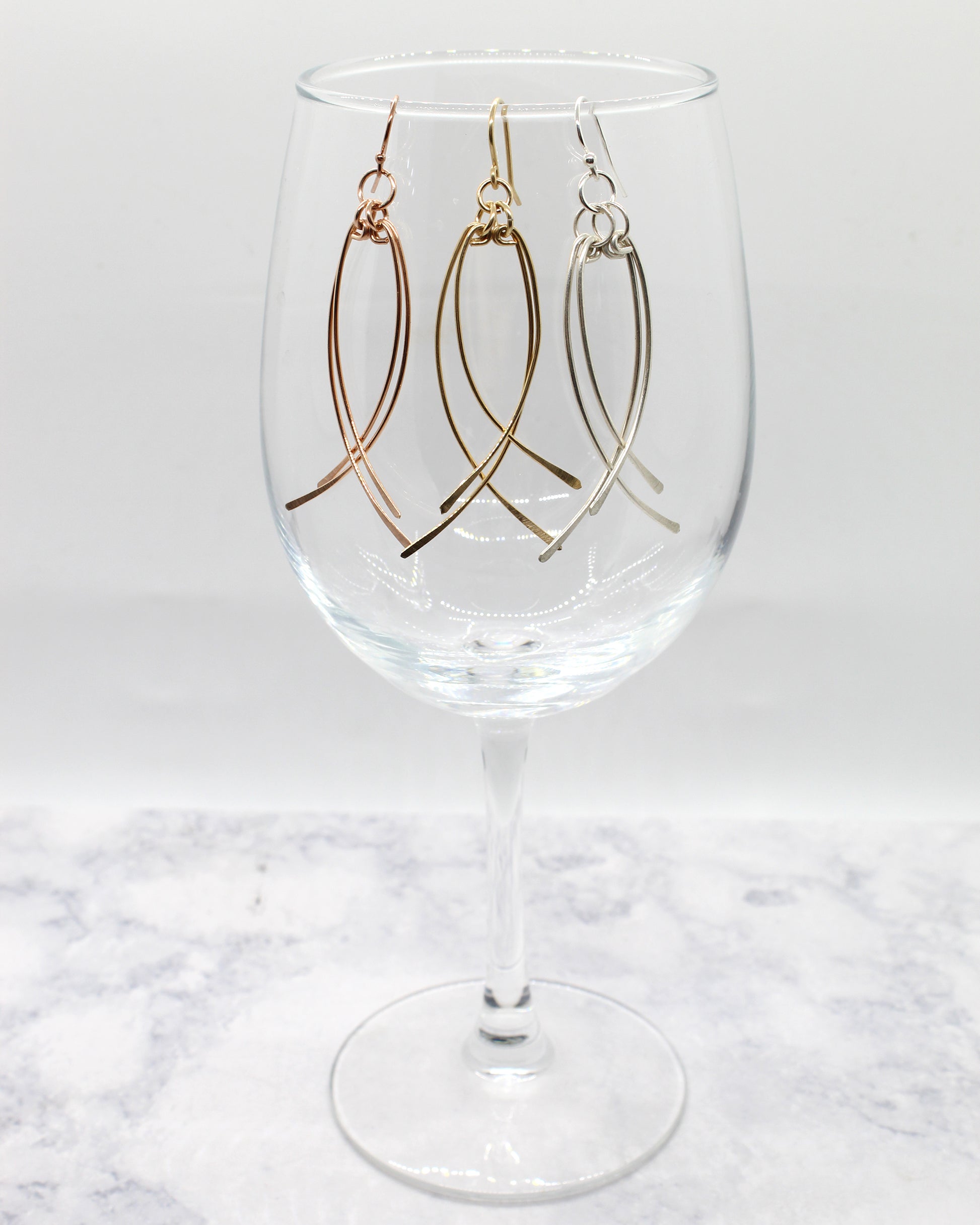 Andi Small Dancing Dangle Fish image 0