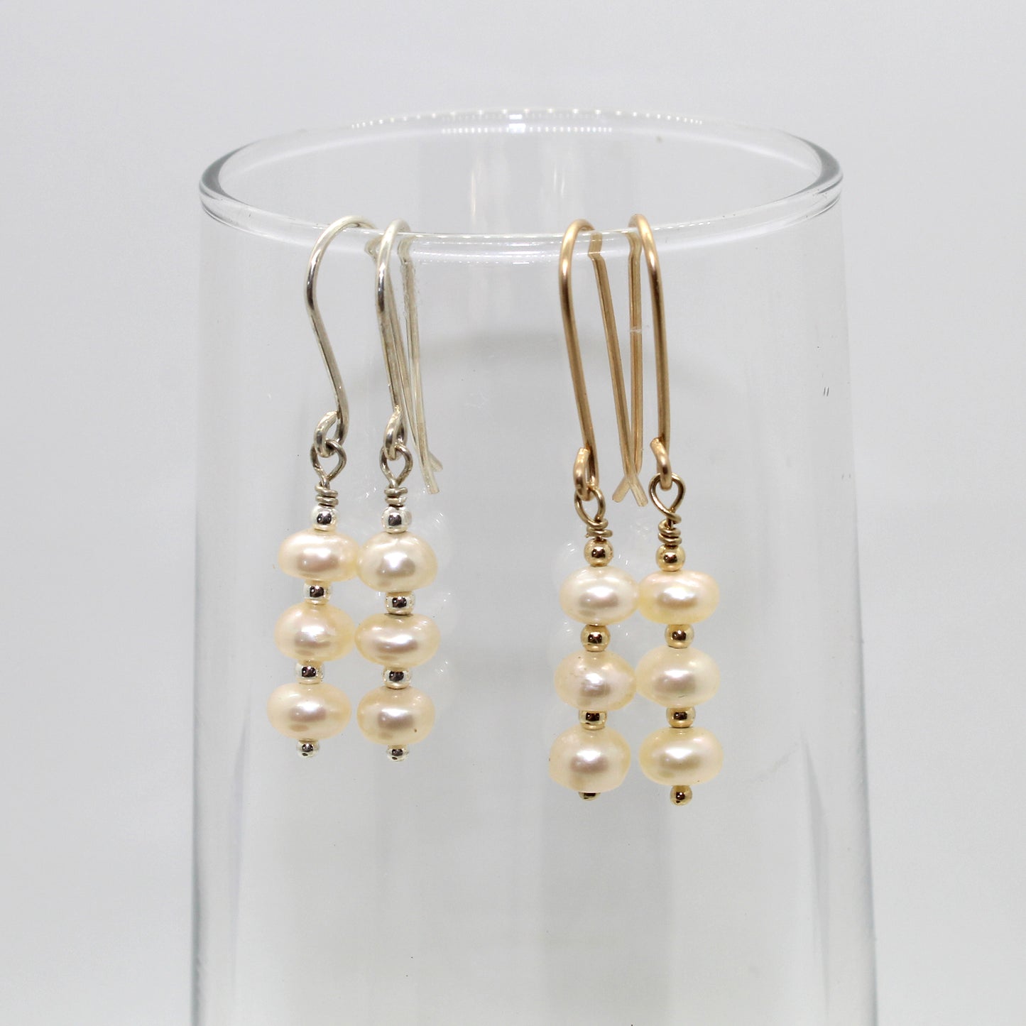 Tres Pearl Earrings image 0