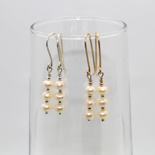 Tres Pearl Earrings image 0