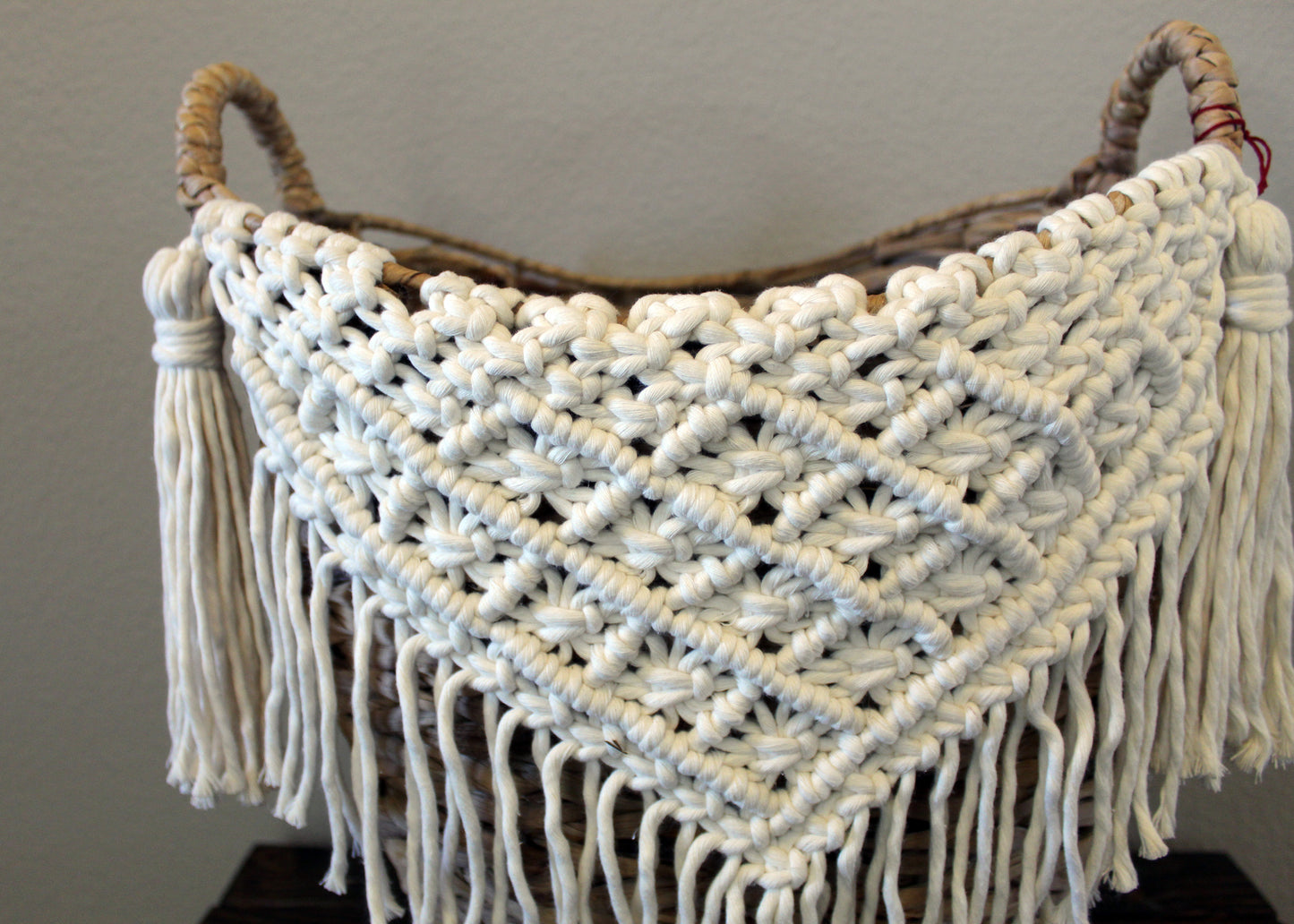 Forget Me Knots Macrame Diamond V Wicker Basket image 3