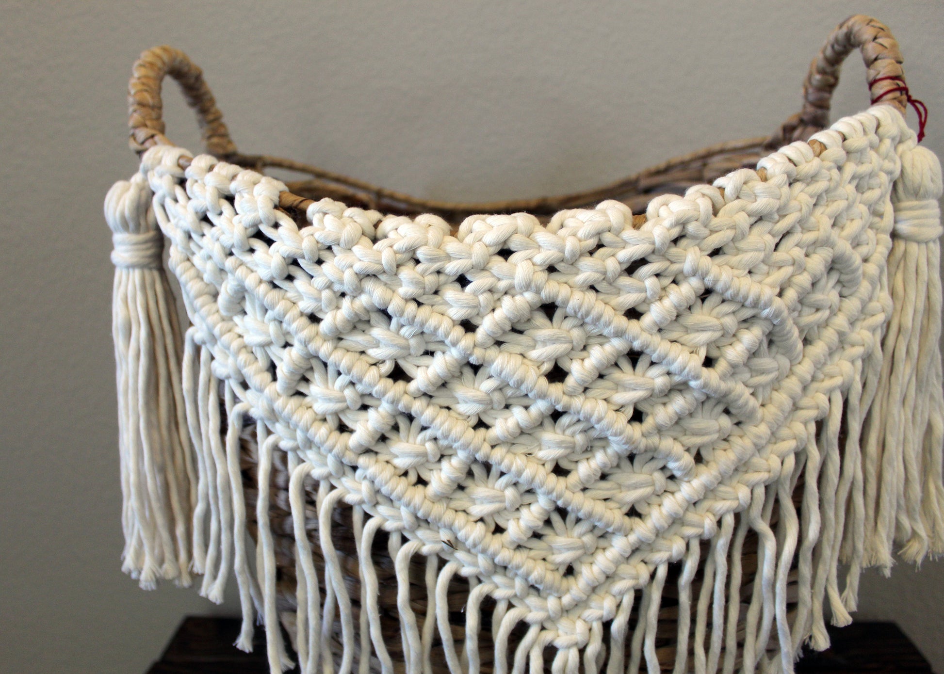 Forget Me Knots Macrame Diamond V Wicker Basket image 3