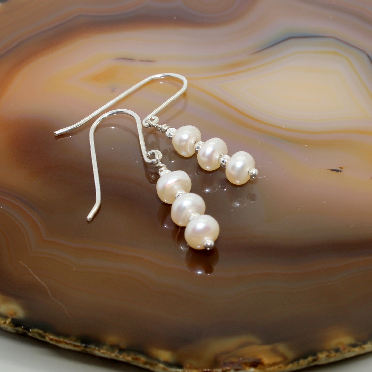 Tres Pearl Earrings image 2