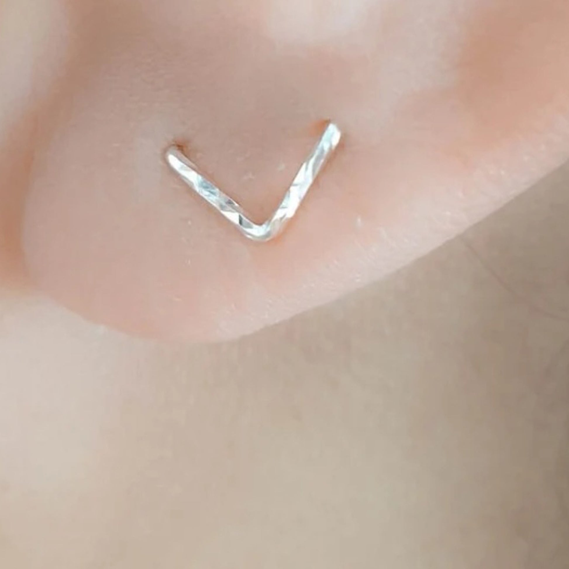 Double Piercing "V" Threaders image 2